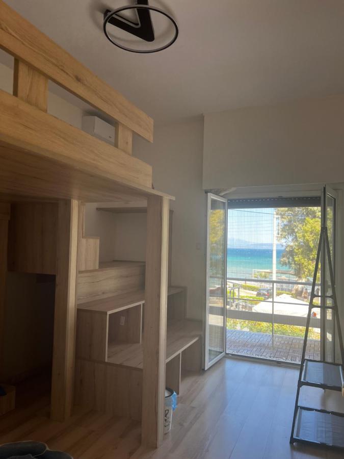 一线海景房seaview Apartment Луца Экстерьер фото